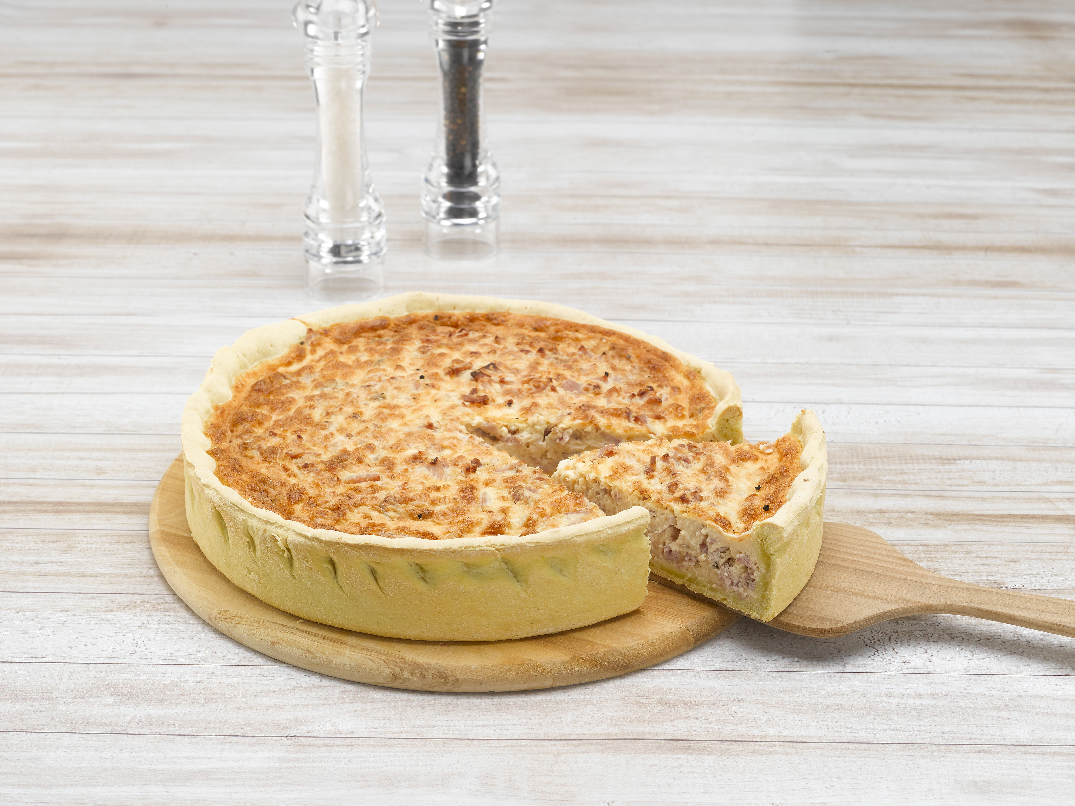 QUICHE LORRAINE OU AUX POIREAUX OU 3 FROMAGES