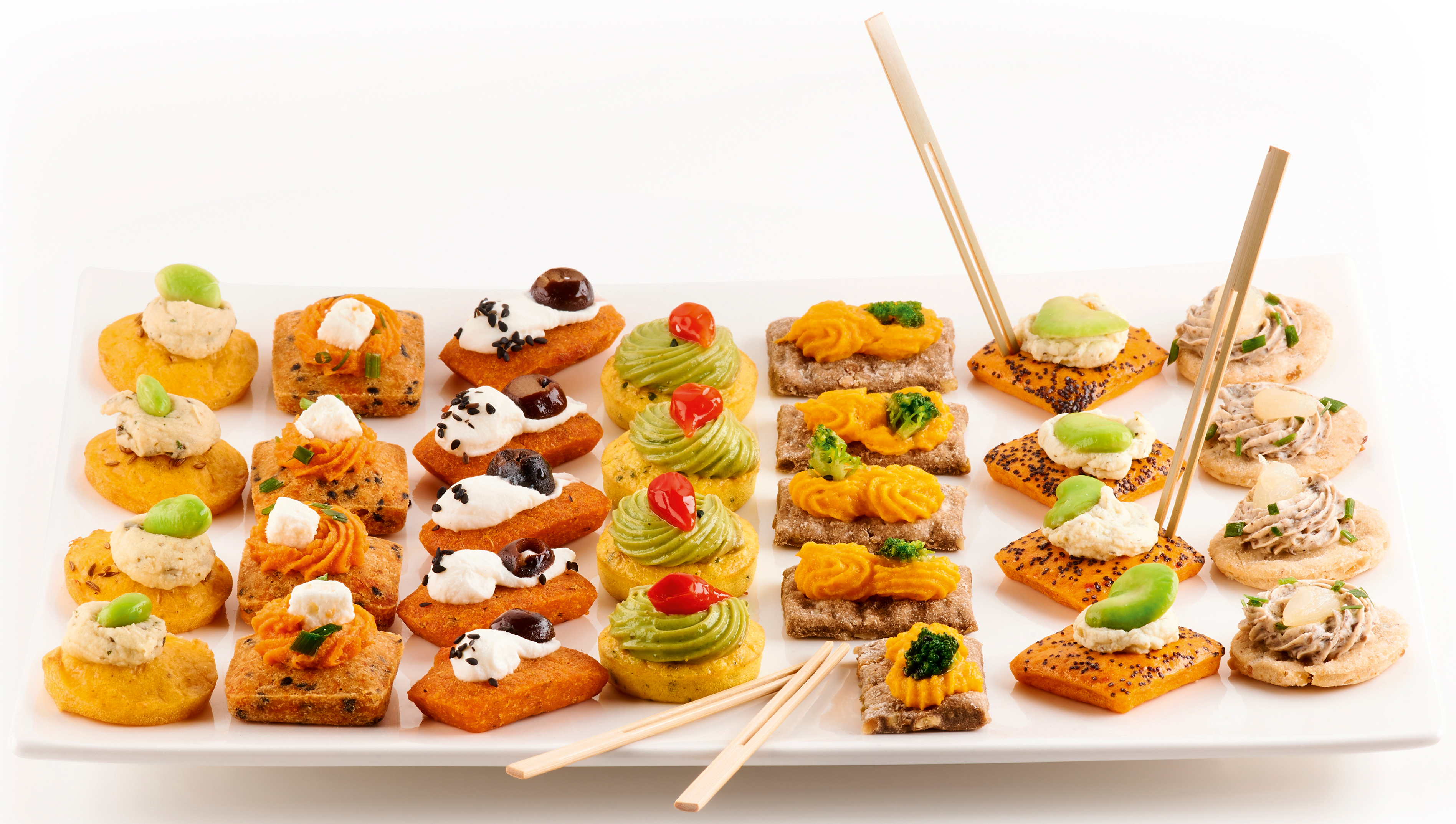 PLATEAU DE 30 CANAPÉS VÉGÉTARIENS
