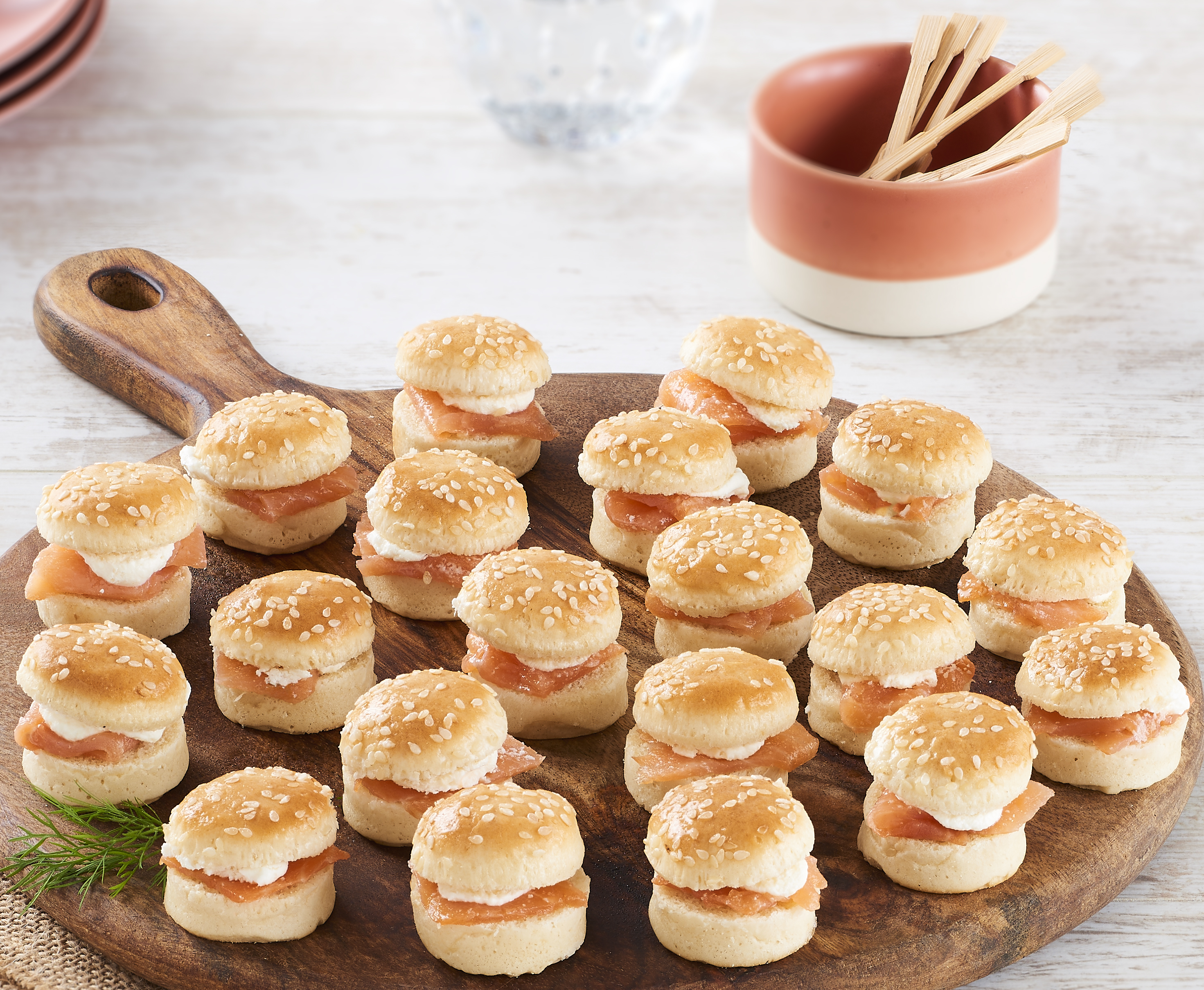 20 BRIOCHETTES AU SAUMON