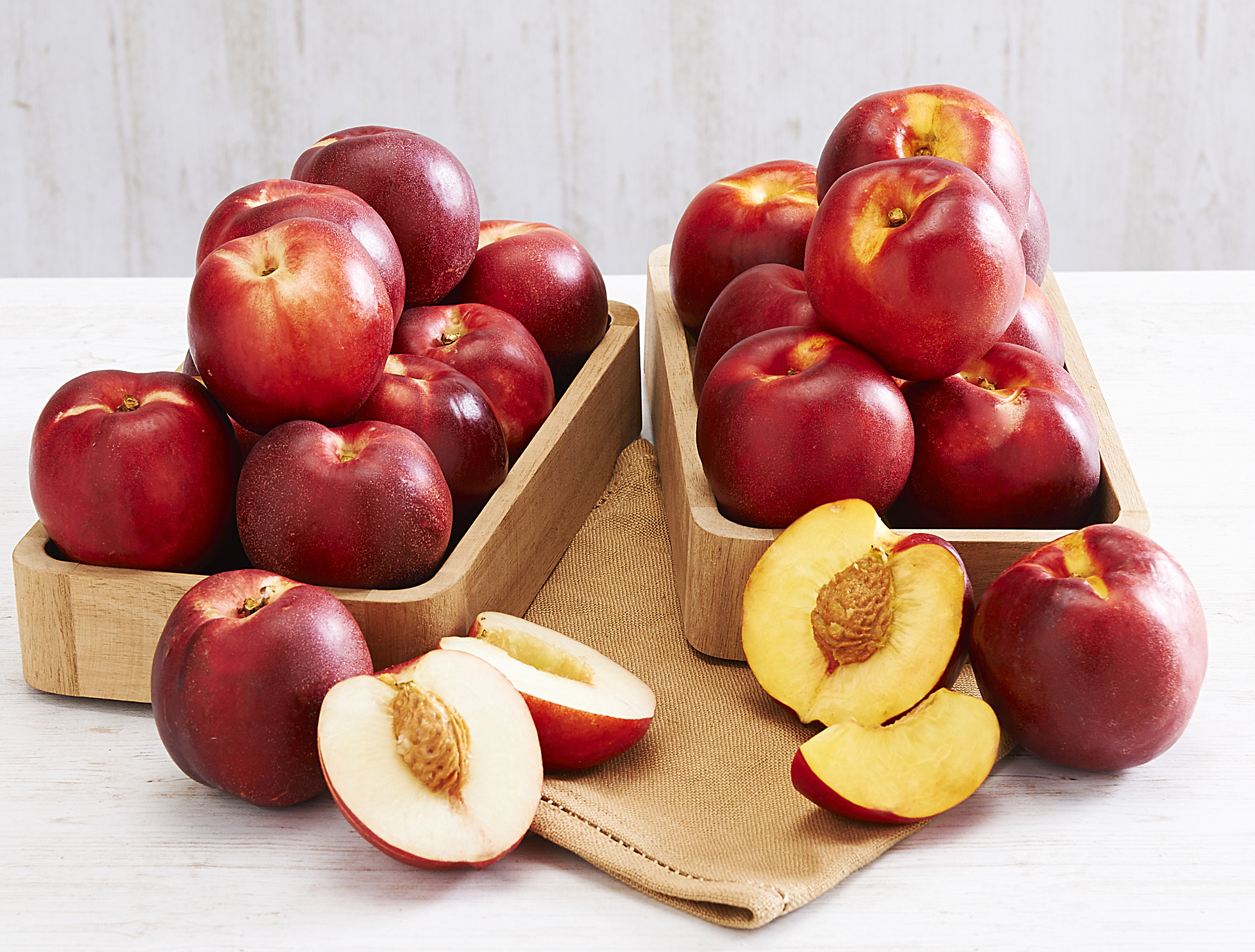 NECTARINE JAUNE OU BLANCHE