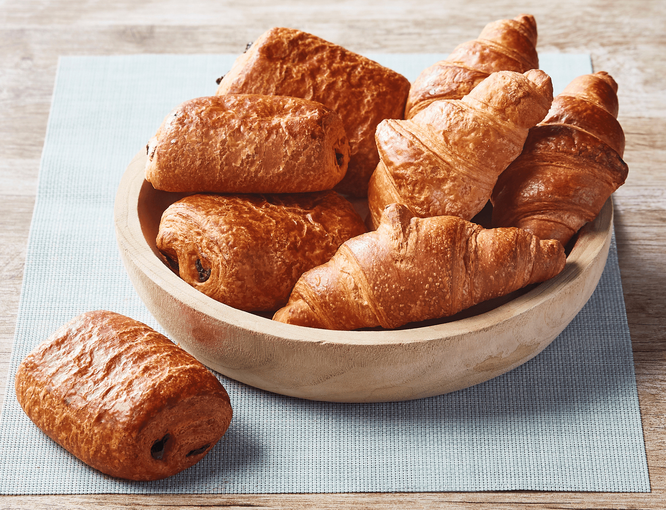 4 CROISSANTS + 4 PAINS CHOCOLAT PUR BEURRE U