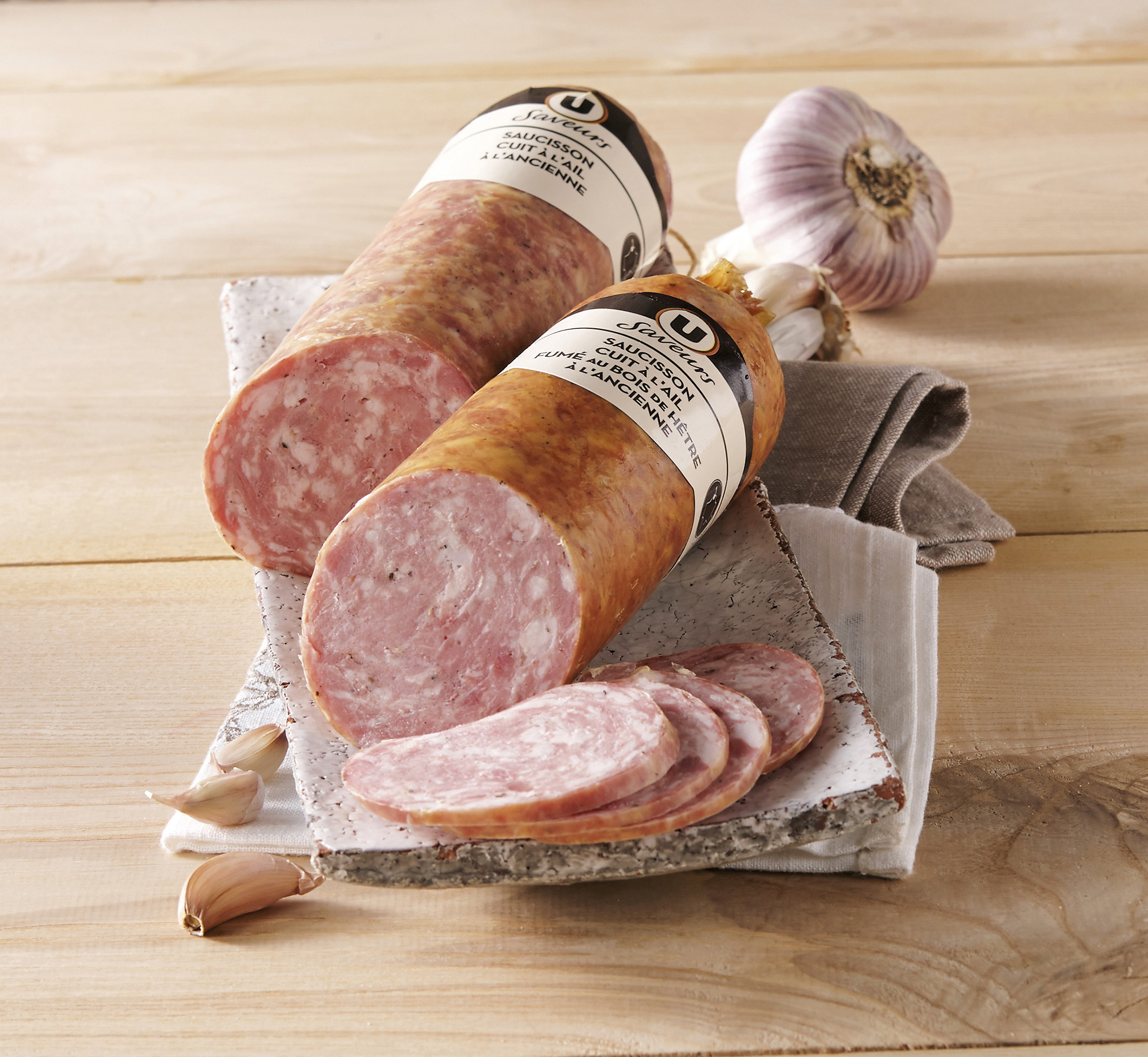 SAUCISSON CUIT À L'AIL À L'ANCIENNE U SAVEURS