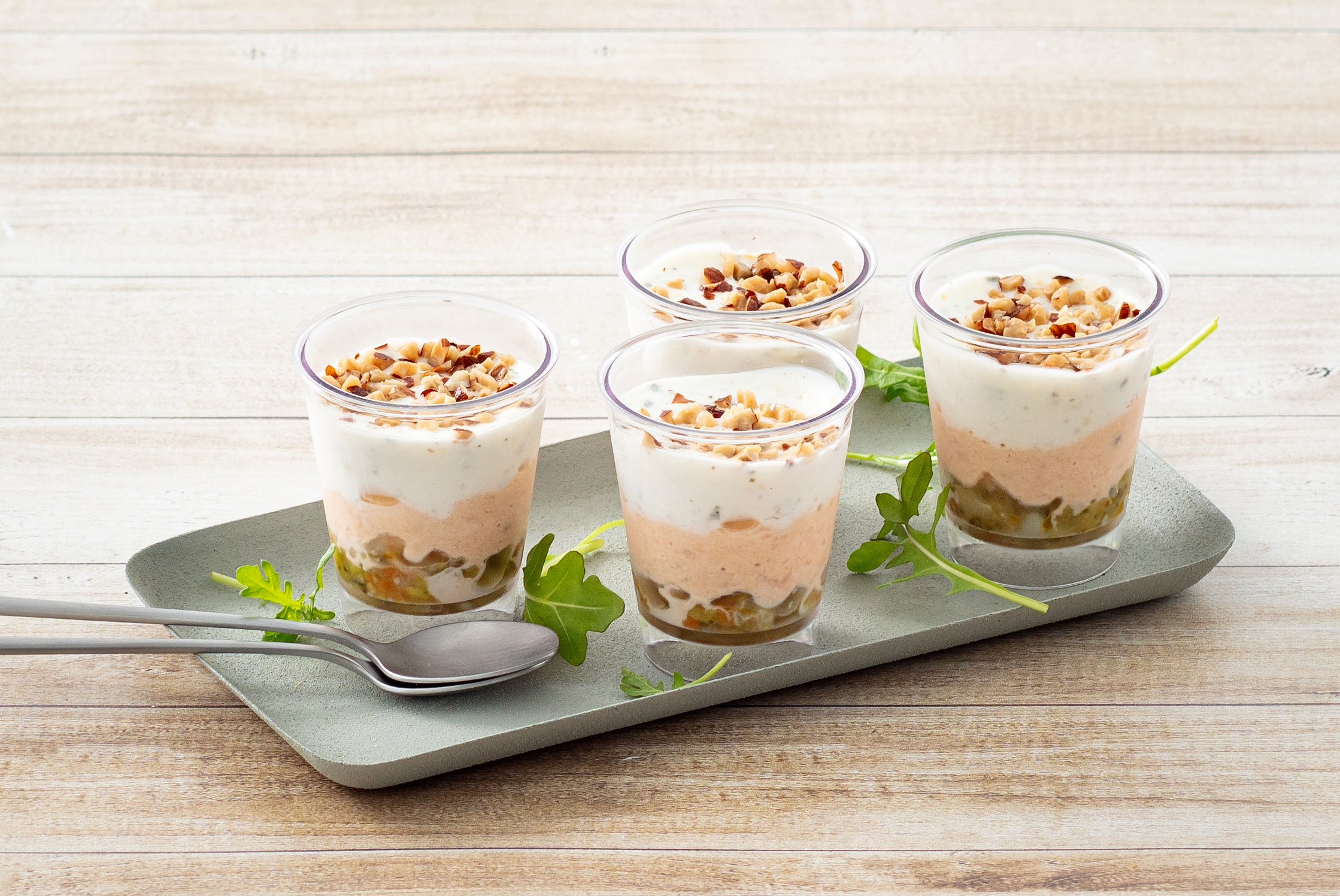 VERRINE TRUITE FROMAGE FRAIS ET LÉGUMES OU SAINT JACQUES POMME CAROTTE OU PATATE DOUCE LENTILLES POIVRON GUYADER