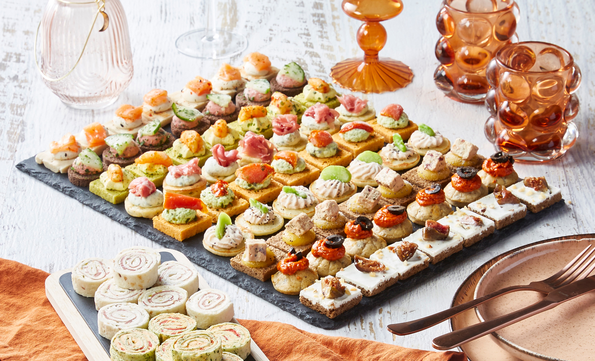 PLATEAU DE 63 CANAPÉS GOURMET
