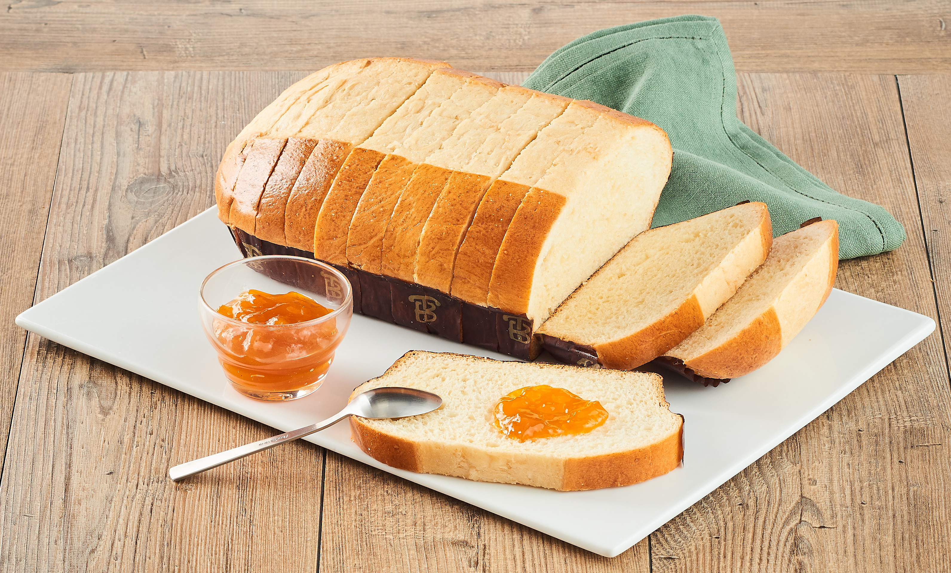 GACHE OU BRIOCHE TRESSEE TRANCHEE PUR BEURRE