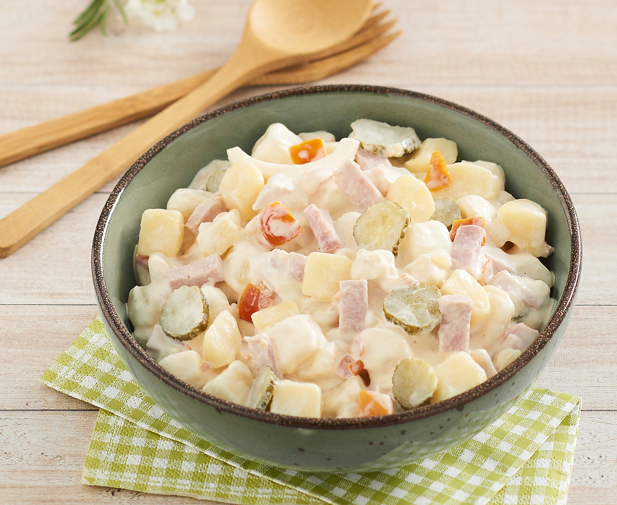 PIÉMONTAISE AU JAMBON OU MINI PENNE TOMATE MOZZARELLA OU POMMES DE TERRE AU THON