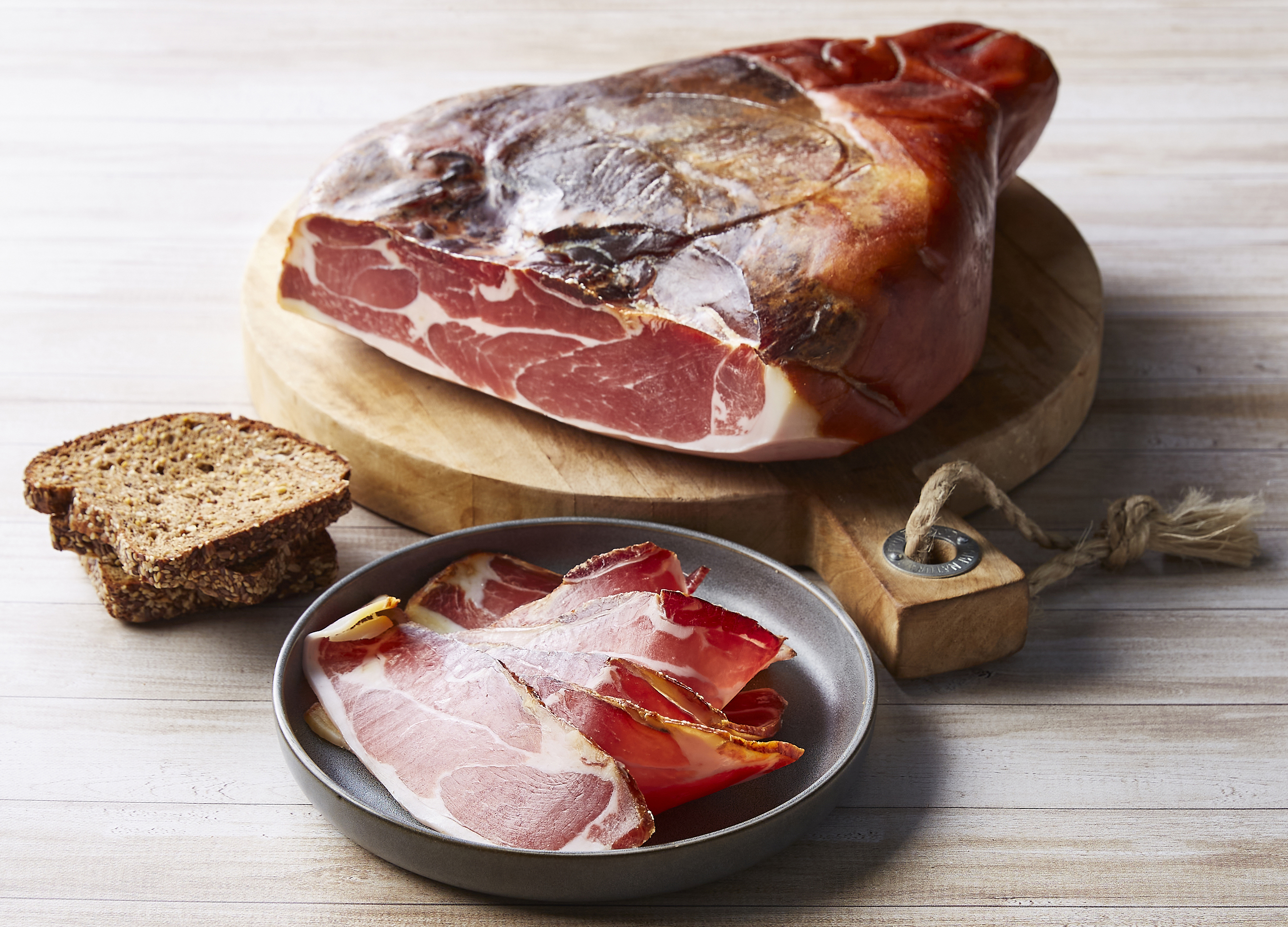 JAMBON SEC AFFINÉ 9 MOIS LABEL ROUGE "MONTAGNE NOIRE"